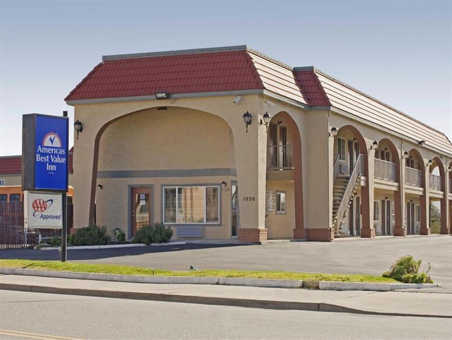 Salinas Inn Екстериор снимка