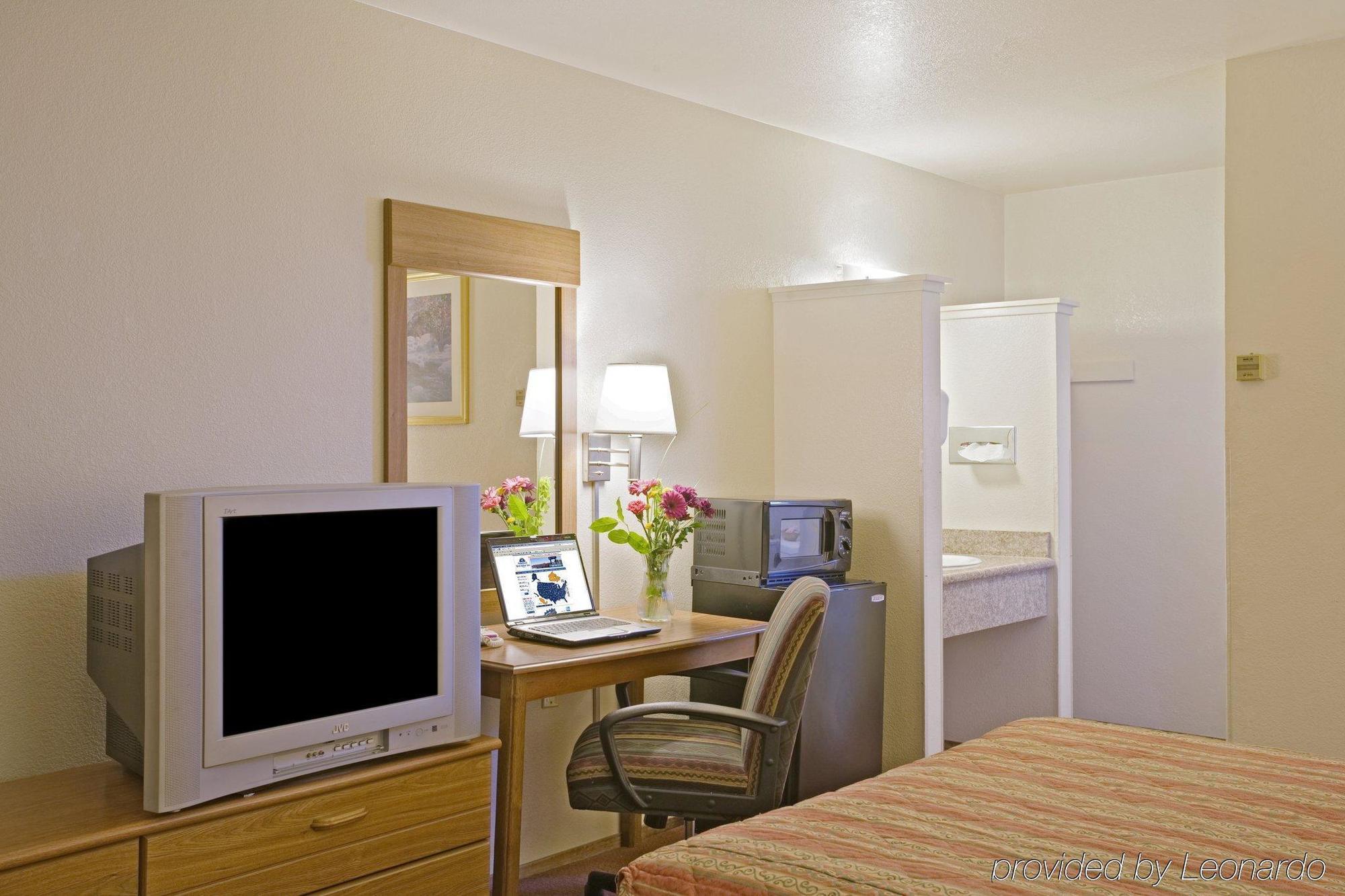 Salinas Inn Екстериор снимка