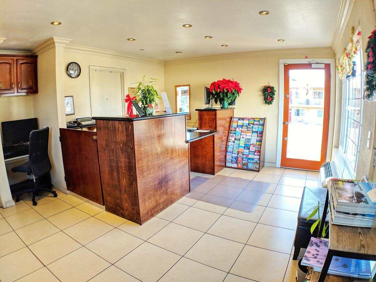 Salinas Inn Екстериор снимка
