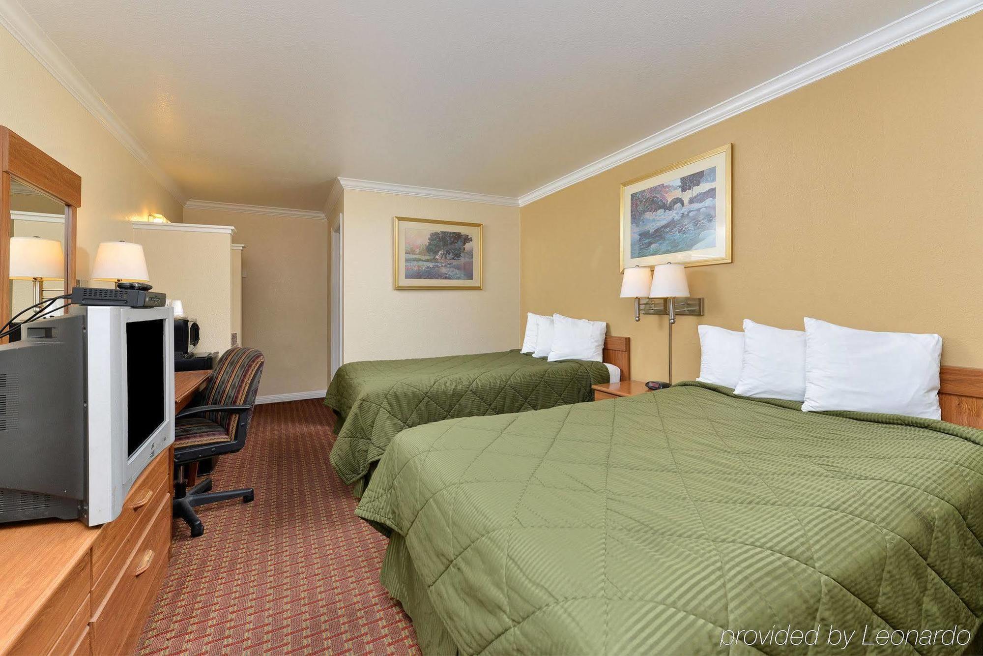 Salinas Inn Екстериор снимка
