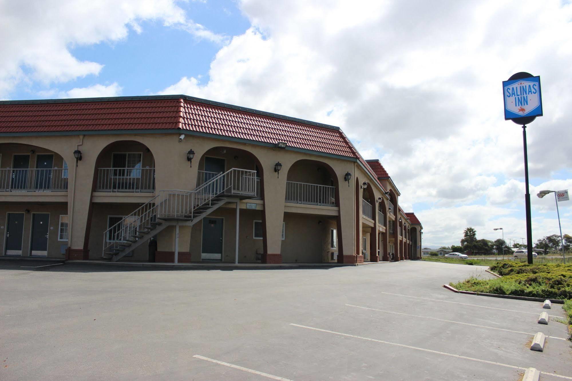 Salinas Inn Екстериор снимка